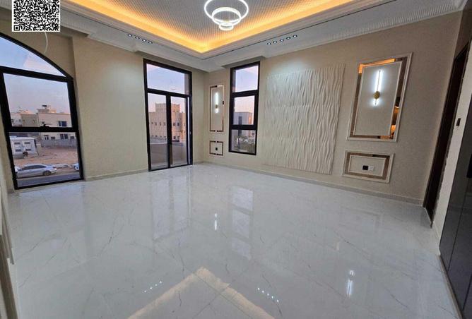 53572868 - صورة العقار 3