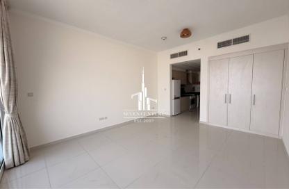 Apartment - Studio - 1 for rent in Carson C - Carson - Damac Hills - Dubai
