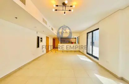 Apartment - 3 Bedrooms - 4 Bathrooms for rent in Jumeirah Garden City - Al Satwa - Dubai