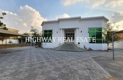 Villa - 5 Bedrooms - 7+ Bathrooms for rent in Al Garayen - Sharjah