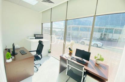 Office Space - Studio - 1 Bathroom for rent in Red Avenue - Al Garhoud - Dubai