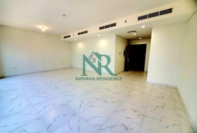 122001851 - Property Image 2