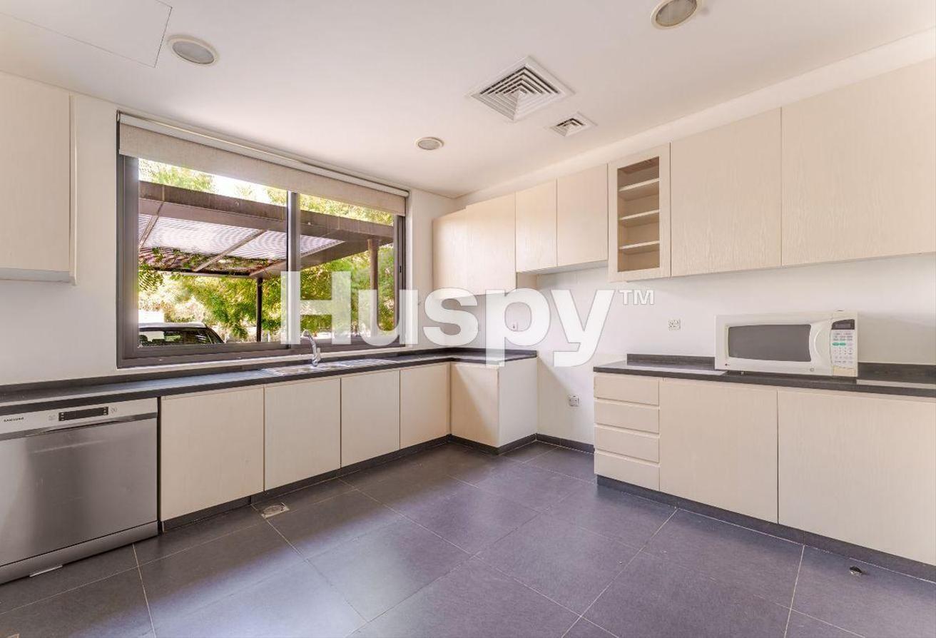 Near Park | Largest Layout | Ready to Move In photo 4