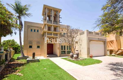 Villa - 4 Bedrooms - 5 Bathrooms for sale in Entertainment Foyer - Oasis Clusters - Jumeirah Islands - Dubai