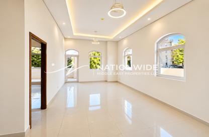 Apartment - 1 - 2 for rent in Easton Court - Motor City - Dubai
