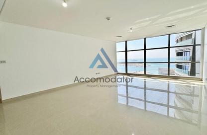 Apartment - 3 Bedrooms - 3 Bathrooms for rent in Etihad Towers - Corniche Road - Abu Dhabi