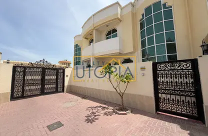 Villa - 3 Bedrooms - 5 Bathrooms for rent in Mirdif - Dubai