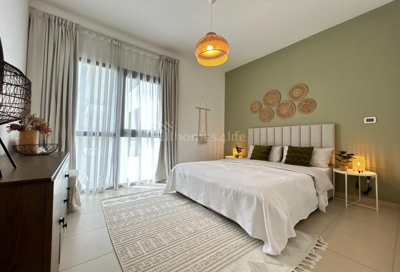 Fully Furnished | Upgraded | Serene Pool View photo 10