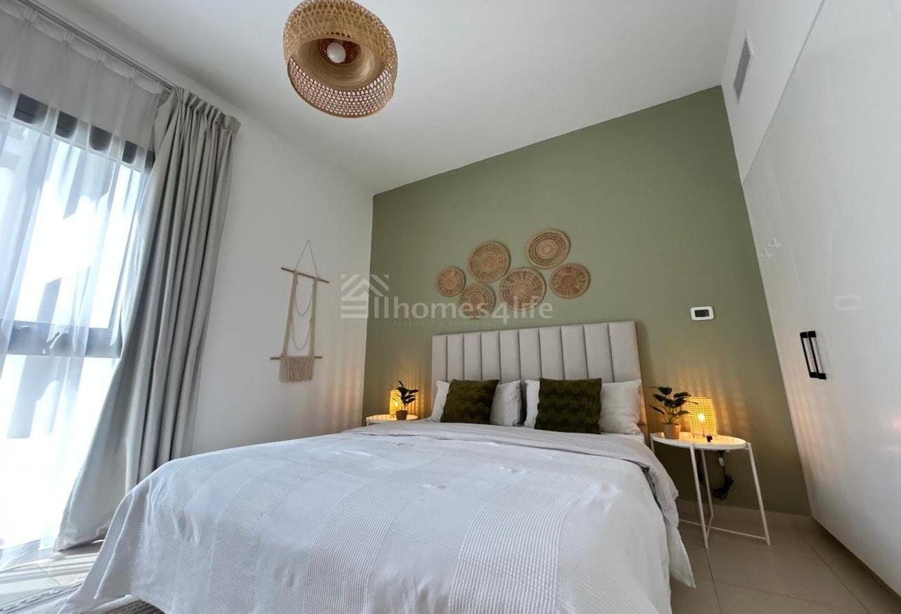 Fully Furnished | Upgraded | Serene Pool View photo 12