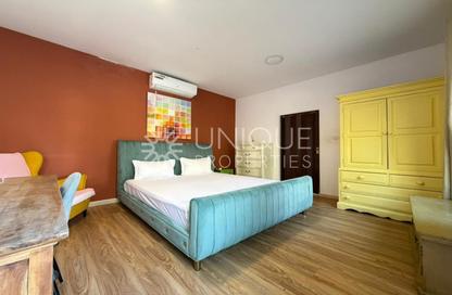 Villa - 5 Bedrooms - 7 Bathrooms for rent in Umm Suqeim 1 Villas - Umm Suqeim 1 - Umm Suqeim - Dubai Villa - 5 Bedrooms - 7 Bathrooms for rent in Umm Suqeim 1 Villas - Umm Suqeim 1 - Umm Suqeim - Dubai