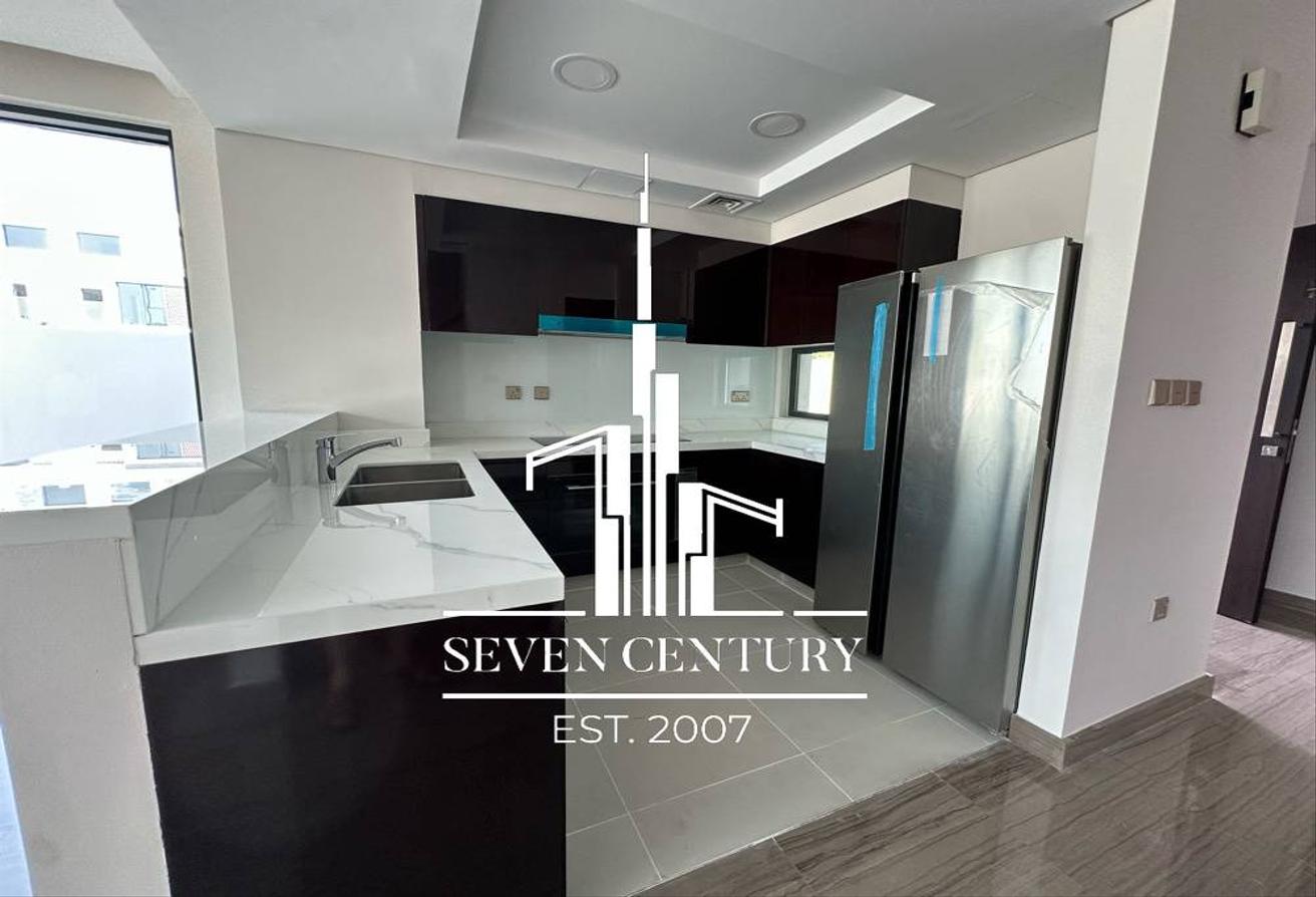5BHK Villa | Corner Unit | Brand New | Prime photo 12