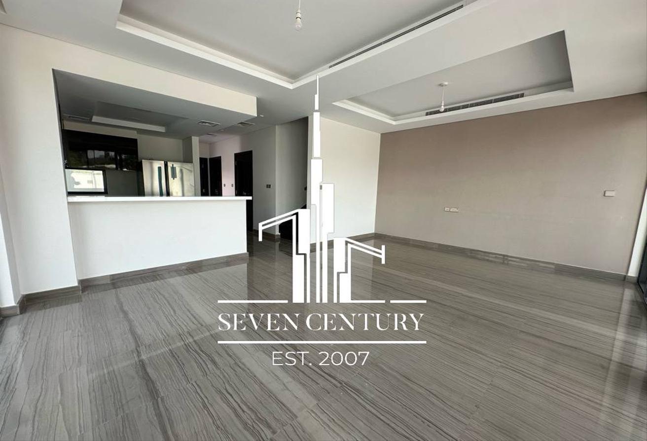 5BHK Villa | Corner Unit | Brand New | Prime photo 4