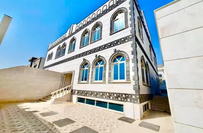 Villa - 7+ Bedrooms - 7+ Bathrooms for rent in Hoshi - Al Badie - Sharjah