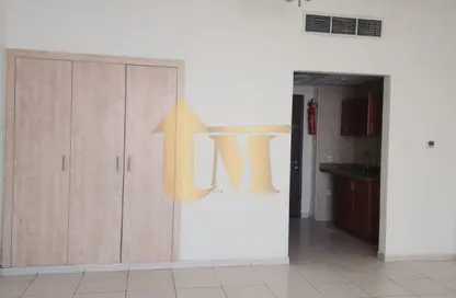 شقة - 1 حمام للبيع في كآي08 - طراز يوناني - المدينة العالمية - دبي