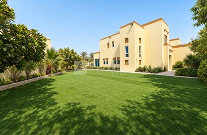 Villa - 3 - 4 for sale in District 7 - Jumeirah Park - Dubai Villa - 3 - 4 for sale in District 7 - Jumeirah Park - Dubai