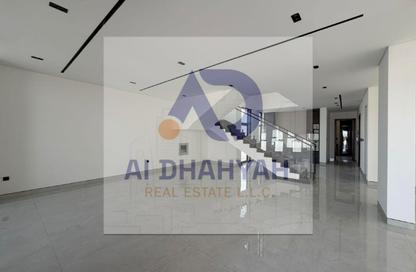 Villa - 5 - 7 for sale in Hoshi - Al Badie - Sharjah