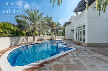 Villa - 5 Bedrooms - 6 Bathrooms for rent in Sector H - Emirates Hills - Dubai