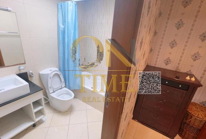 128364698 - Property Image 3