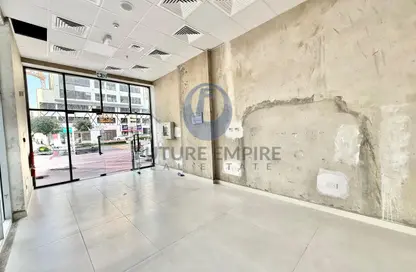 Retail - Studio - 2 Bathrooms for rent in Haas Building - Jumeirah Garden City - Al Satwa - Dubai