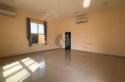 Villa - 5 Bedrooms - 5 Bathrooms for rent in Al Riffa - Ras Al Khaimah