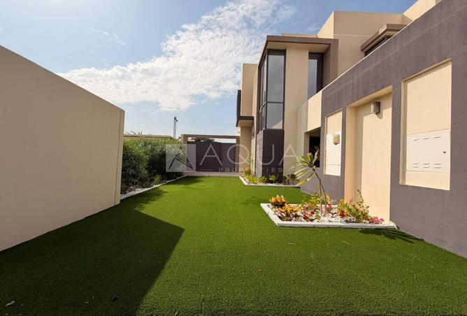 62065283 - Property Main Image