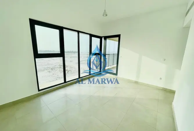 163718091 - صورة العقار 2