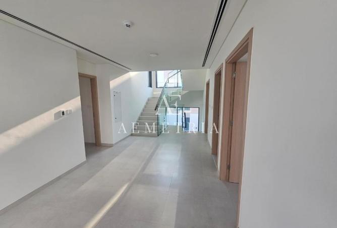 76587082 - صورة العقار 2