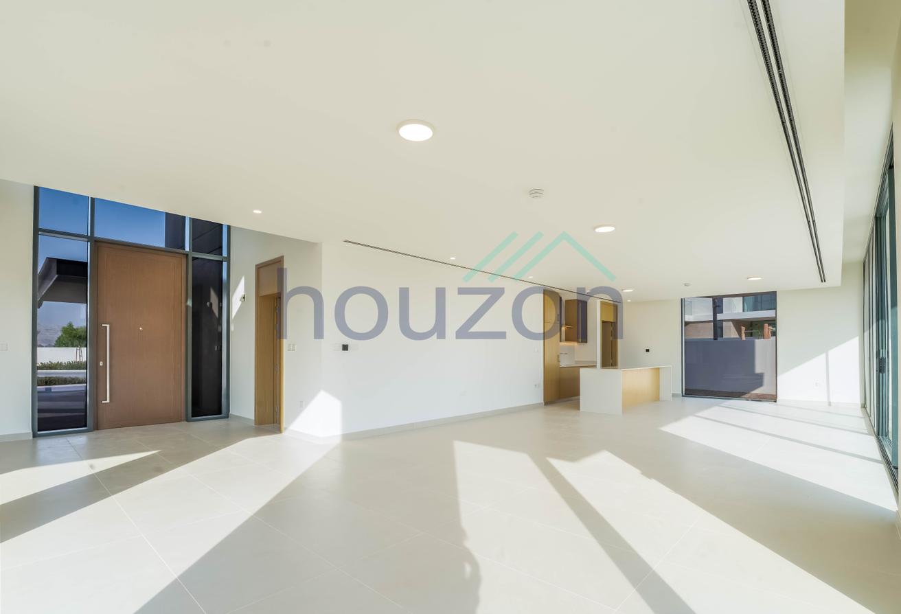 Brand New | 5BR+Maid/R | Park Backing | Standalone photo 3