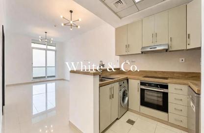 Apartment - 1 Bedroom - 2 Bathrooms for rent in Botanica Tower - Dubai Marina - Dubai