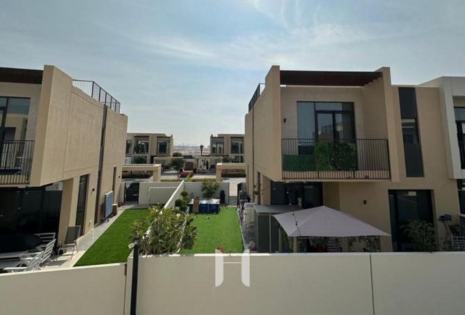 100418743 - Property Image 2