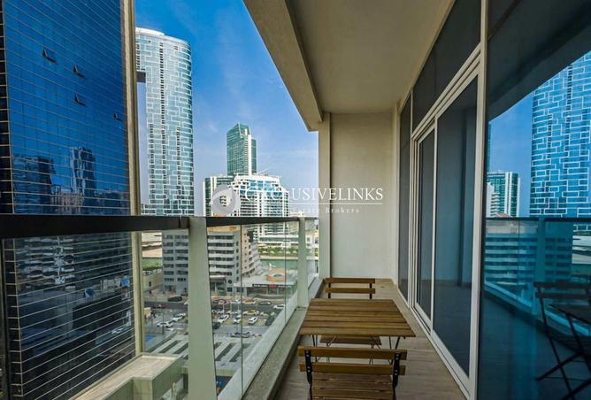 Fully Furnished | Modern | Available 16th October photo 3
