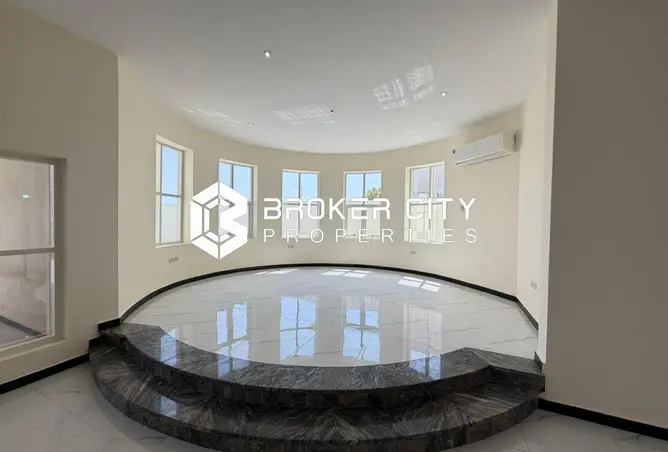 160536404 - Property Image 3