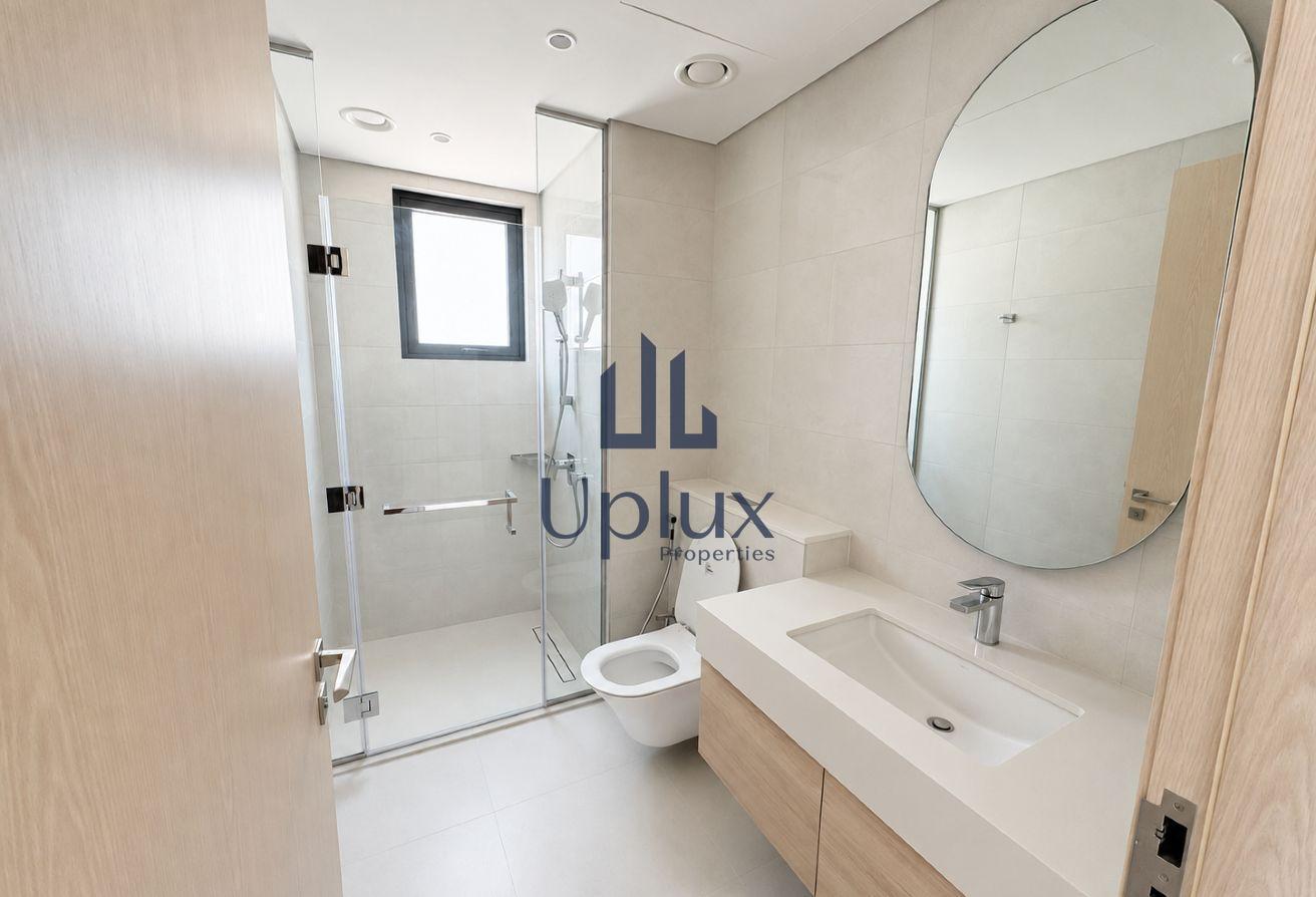 Single Row | Independent Villa | Landscaped photo 15