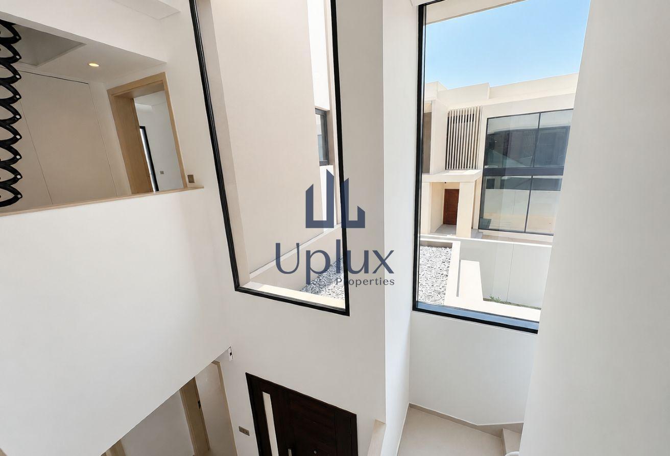 Single Row | Independent Villa | Landscaped photo 22