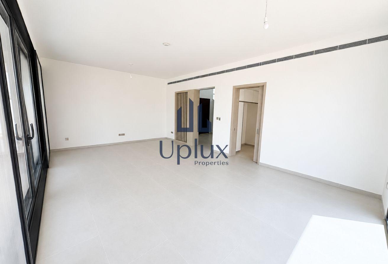 Single Row | Independent Villa | Landscaped photo 7