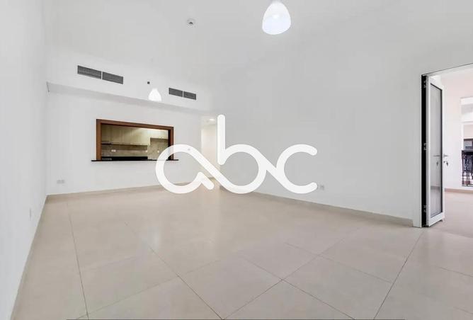 76131833 - Property Image 2