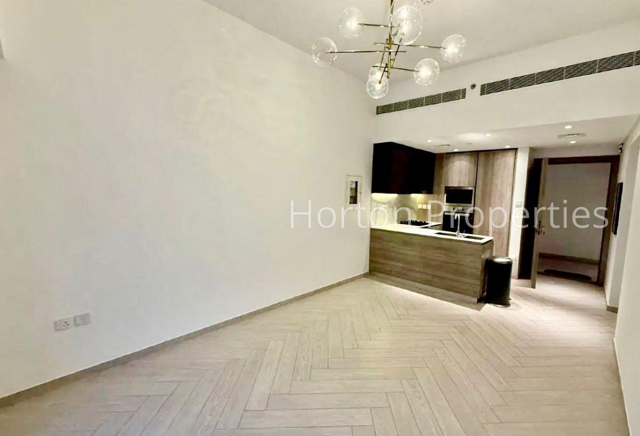 FITTED KITCHEN | CHILLAR FREE | SEPRATE LAUNDRY photo 2