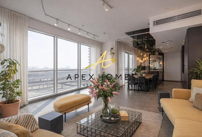 77363111 - Property Main Image