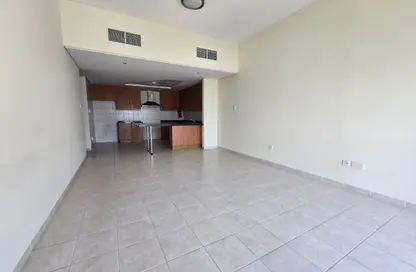 شقة - غرفة نوم - 2 حمامات للبيع في المبنى 206 - طراز مغولي - ديسكفري جاردنز - دبي