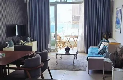 Apartment - 1 Bedroom - 2 Bathrooms for sale in Royal Bay - Palm Jumeirah - Dubai