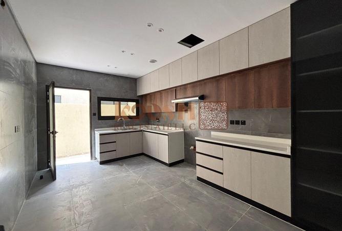 62062002 - Property Image 3