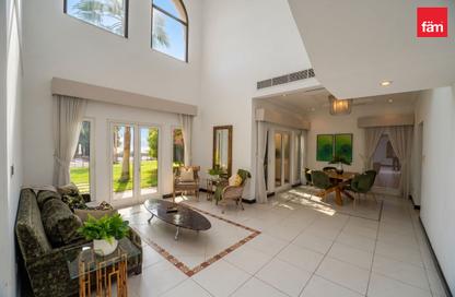 Villa - 4 Bedrooms - 4 Bathrooms for rent in Canal Cove Frond J - Canal Cove Villas - Palm Jumeirah - Dubai