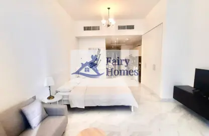 Apartment - Studio - 1 Bathroom for rent in Millennium Binghatti Residences - Business Bay - Dubai