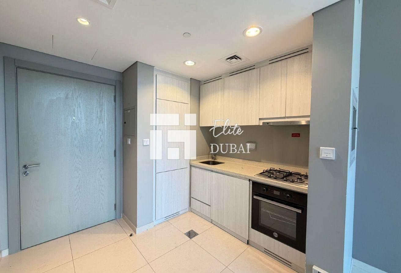 Exclusive | High Floor | Sea View | Semi Furnished photo 8