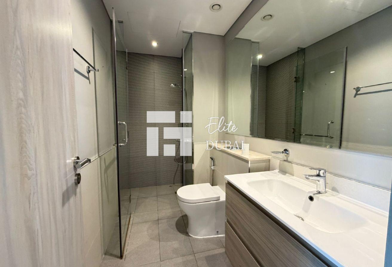 Exclusive | High Floor | Sea View | Semi Furnished photo 7