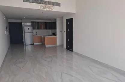 شقة - 3 غرف نوم - 3 حمامات للايجار في جيمز من دانوب - الفرجان - دبي