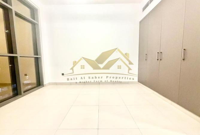 124256269 - Property Image 3