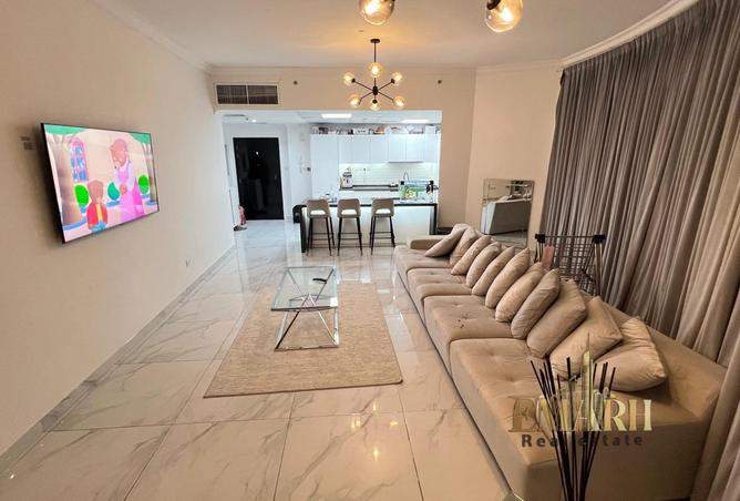 102823348 - Property Image 2