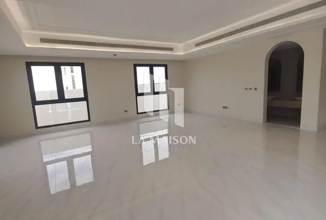123820745 - Property Image 2