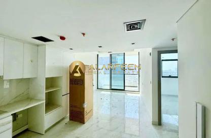 Apartment - 1 Bedroom - 2 Bathrooms for rent in Samana Miami - District 14 - Jumeirah Village Circle - Dubai